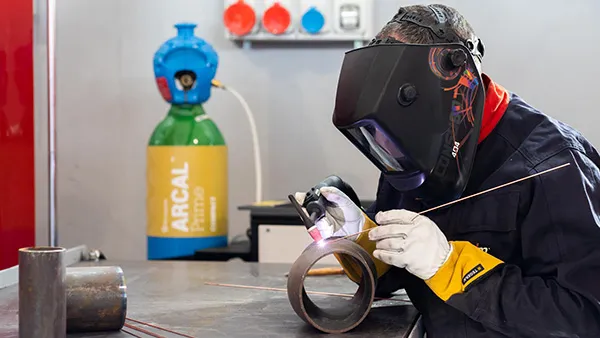 saldatore_con_arcal_prime
